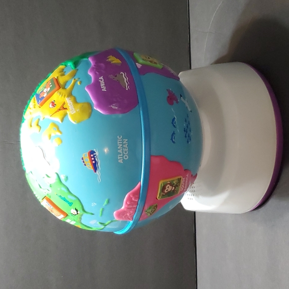 Fisher Price Globe - Picture 3 of 3